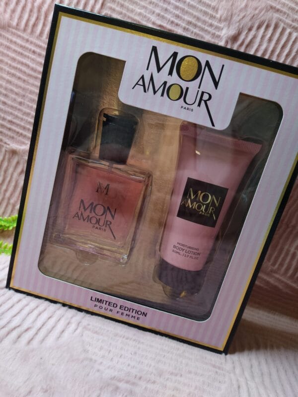 Coffret Montage Mon Amour Perfume e Body Lotion Inspiração " Mon Paris Yves Saint Laurent"